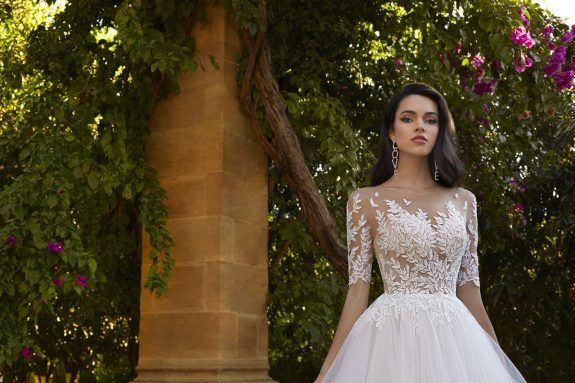Demetrios Designer Spotlight. Desktop Image