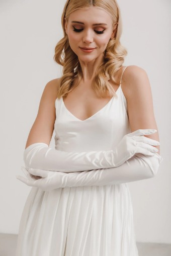 Heirloom Bridal Style #Rae Satin Gloves #0 thumbnail