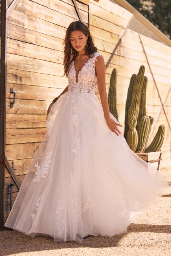 Lillian West Style #LW66306 #0 Ivory/Latte thumbnail
