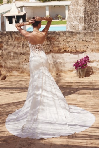 Lillian West Style #LW66390 #1 Ivory/Latte thumbnail
