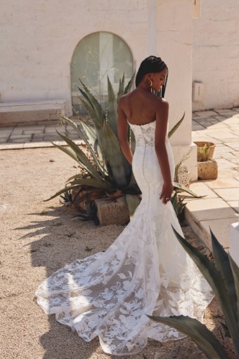 Lillian West Style #LW66383 #1 Ivory thumbnail