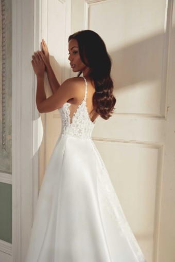 Justin Alexander Sincerity Style #44539 #19 Ivory/Latte thumbnail