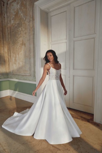 Justin Alexander Sincerity Style #44539 #21 Ivory/Latte thumbnail