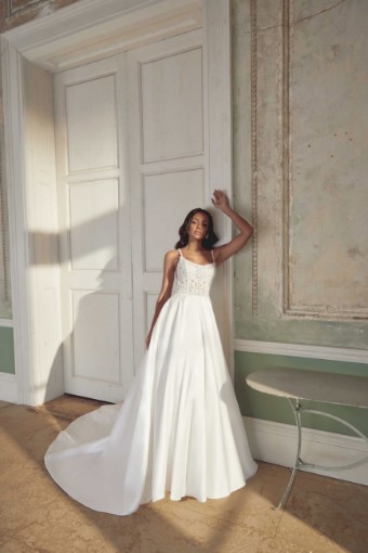 Justin Alexander Sincerity Style #44539 #20 Ivory/Latte thumbnail