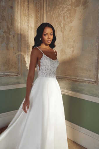 Justin Alexander Sincerity Style #44539 #18 Ivory/Latte thumbnail