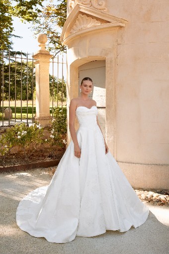 Justin Alexander Sincerity Style #44588 #0 Ivory thumbnail