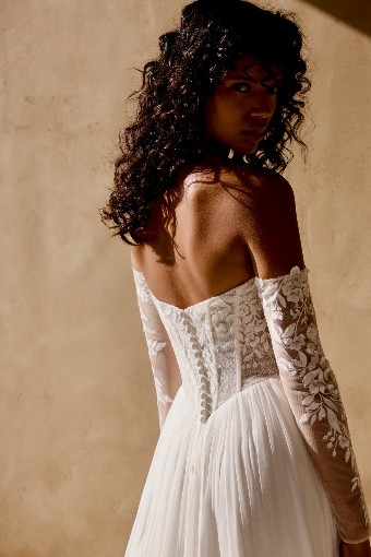 Lillian West Style #LW66452X #3 Ivory/Latte thumbnail