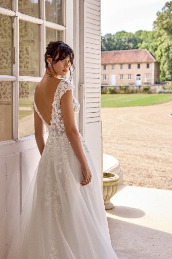 Adore by Justin Alexander Style #11449 #10 default Ivory/Ivory/Latte thumbnail