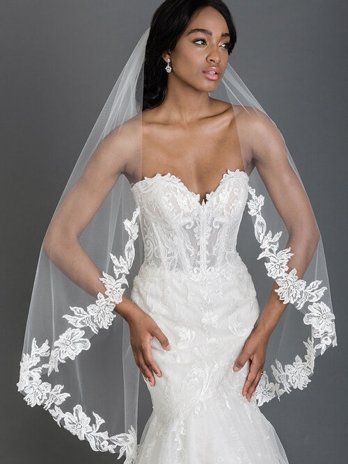 Bel Aire Bridal Style #V7562 Default Thumbnail Image