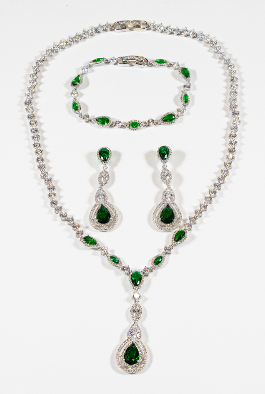 White Gem Design USA Style #B1828 Default Thumbnail Image