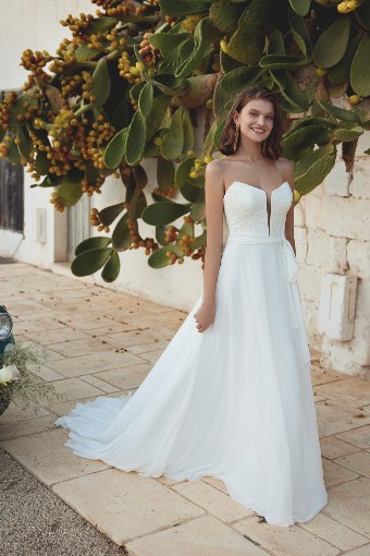 Lillian West Style #LW66382sl #1 Ivory/Latte thumbnail
